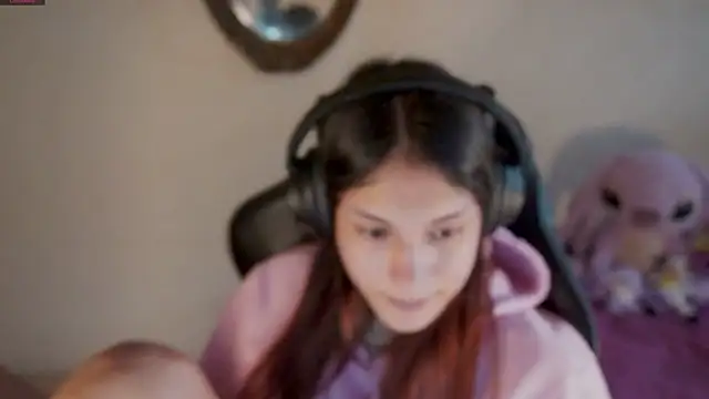 Snapshot of xofix chatting on March 20, 2025, 8:19 pm xofix online show from March 20, 2025, 8:19 pm