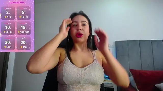 Snapshot of Shantalhotx69 chatting on March 4, 2025, 12:44 pm Shantalhotx69 online show from March 4, 2025, 12:44 pm