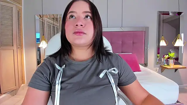 Snapshot of HannaKarson chatting on September 27, 2025, 11:37 am HannaKarson online show from September 27, 2025, 11:37 am