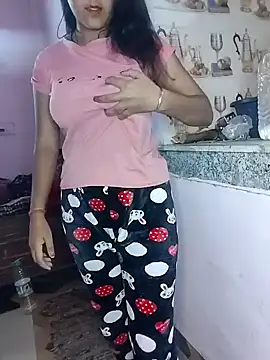 Snapshot of Bittu-rani chatting on December 3, 2024, 7:21 am Bittu-rani online show from December 3, 2024, 7:21 am