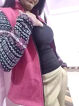 Snapshot of Bittu-rani chatting on December 10, 2024, 12:05 pm Bittu-rani online show from December 10, 2024, 12:05 pm