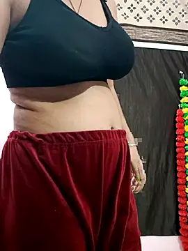 Snapshot of Bittu-rani chatting on January 5, 2025, 8:52 pm Bittu-rani online show from January 5, 2025, 8:52 pm