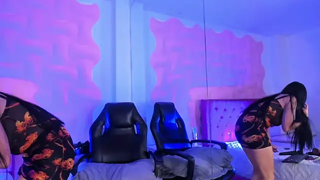 Snapshot of Natasha_Nasty2 chatting on November 3, 2025, 5:36 pm Natasha Nasty2 online show from November 3, 2025, 5:36 pm