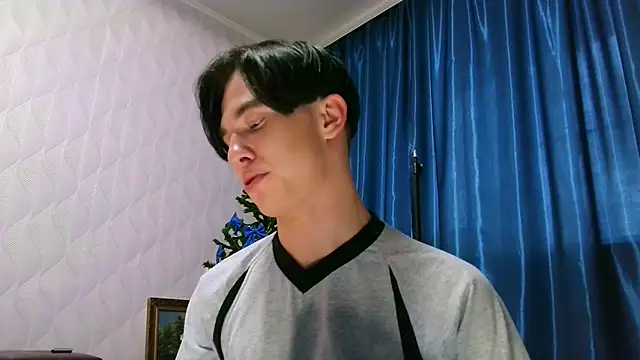 Snapshot of Jerry_Bomb chatting on December 25, 2024, 9:45 am Jerry Bomb online show from December 25, 2024, 9:45 am