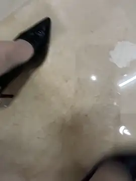 andii-1 online show from February 8, 2025, 5:18 am