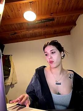 Lolykush online show from October 5, 2025, 11:02 pm