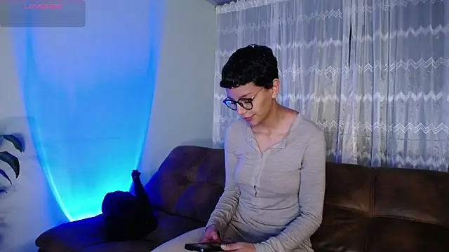 Snapshot of peyton_golden1 chatting on March 19, 2025, 1:21 am peyton golden1 online show from March 19, 2025, 1:21 am