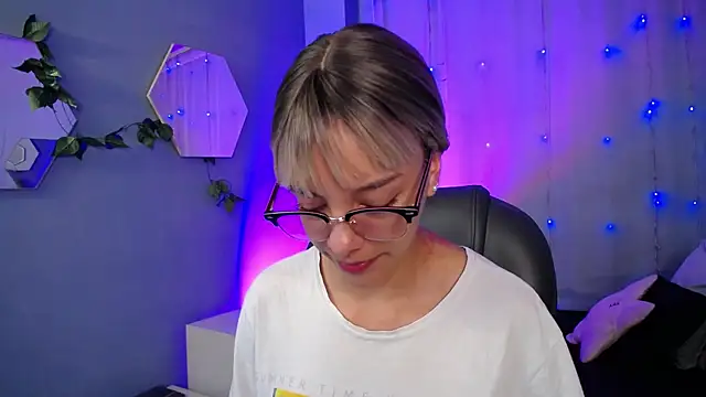 Snapshot of peyton_golden1 chatting on October 30, 2025, 3:08 am peyton golden1 online show from October 30, 2025, 3:08 am