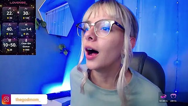 Snapshot of peyton_golden1 chatting on November 8, 2025, 3:18 am peyton golden1 online show from November 8, 2025, 3:18 am