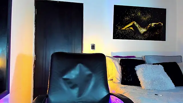 Snapshot of KimberlyBanks2 chatting on January 20, 2025, 10:26 pm KimberlyBanks2 online show from January 20, 2025, 10:26 pm