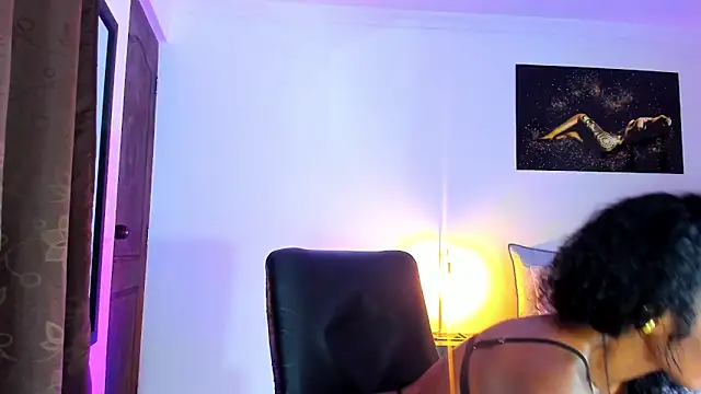 Snapshot of KimberlyBanks2 chatting on February 24, 2025, 10:26 am KimberlyBanks2 online show from February 24, 2025, 10:26 am