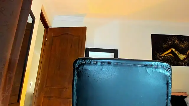 Snapshot of KimberlyBanks2 chatting on September 19, 2025, 3:02 pm KimberlyBanks2 online show from September 19, 2025, 3:02 pm