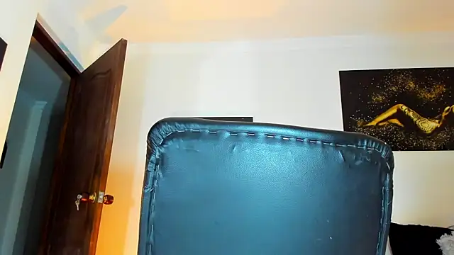 Snapshot of KimberlyBanks2 chatting on November 20, 2025, 10:15 am KimberlyBanks2 online show from November 20, 2025, 10:15 am