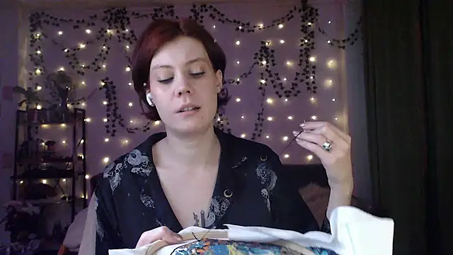 Snapshot of Your_Corvus chatting on December 5, 2024, 9:50 am Your Corvus online show from December 5, 2024, 9:50 am