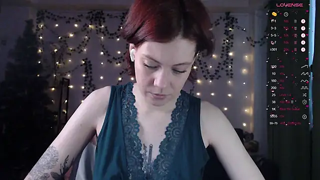 Snapshot of Your_Corvus chatting on December 8, 2024, 7:47 am Your Corvus online show from December 8, 2024, 7:47 am