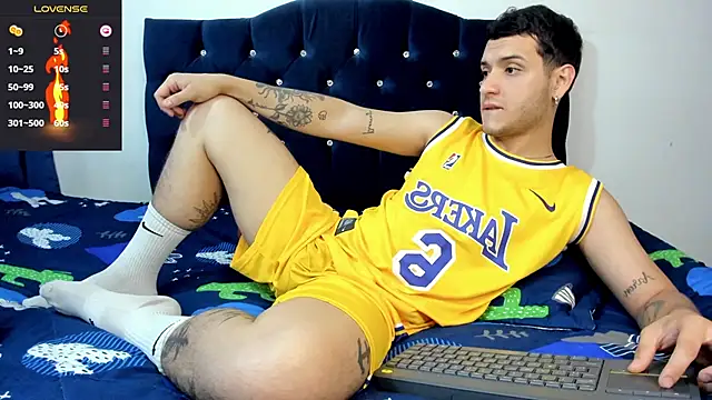 Noha white online show from March 3, 2025, 6:12 pm