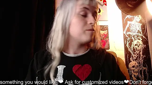 Snapshot of NEXT_DOOR_GIRL_ chatting on January 28, 2025, 1:39 am NEXT DOOR GIRL online show from January 28, 2025, 1:39 am