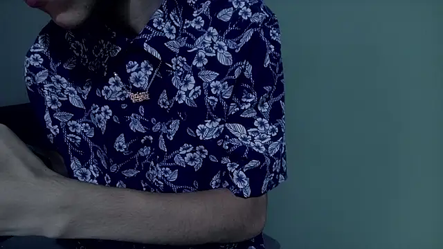 Snapshot of sweet_tippot chatting on October 28, 2025, 5:00 am sweet tippot online show from October 28, 2025, 5:00 am