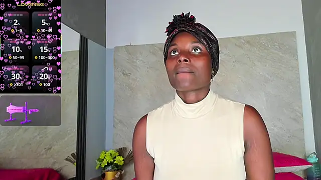 Snapshot of Adele_89 chatting on November 18, 2025, 7:40 pm Adele 89 online show from November 18, 2025, 7:40 pm