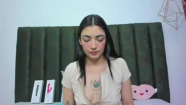 ThailyCherry online show from October 10, 2025, 7:46 pm