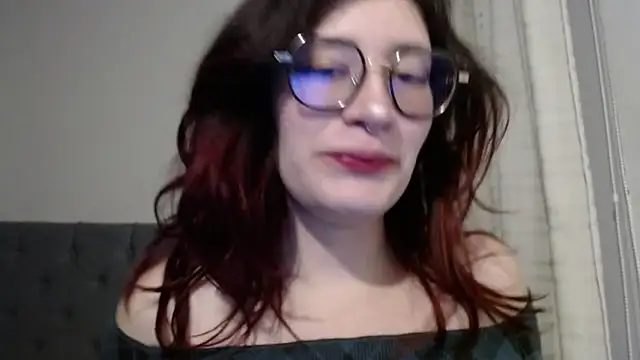 Snapshot of mariana124- chatting on January 15, 2025, 7:34 pm mariana124- online show from January 15, 2025, 7:34 pm