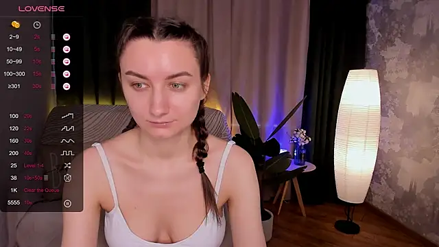 annacooleman online show from February 25, 2025, 8:58 am