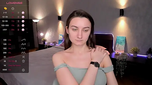 annacooleman online show from March 7, 2025, 8:34 am