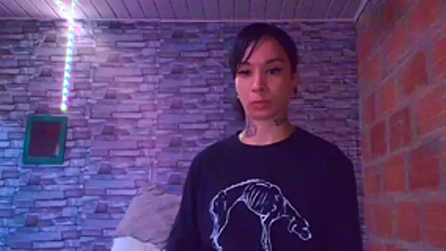 Snapshot of Lady_Godss chatting on October 28, 2025, 11:18 pm Lady Godss online show from October 28, 2025, 11:18 pm