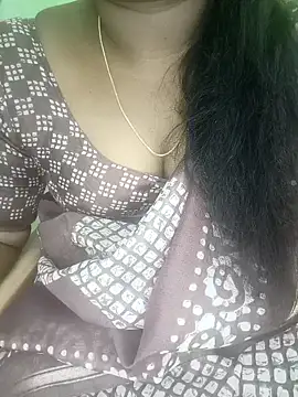 Snapshot of tamil_subha69 chatting on December 13, 2024, 1:44 pm tamil subha69 online show from December 13, 2024, 1:44 pm