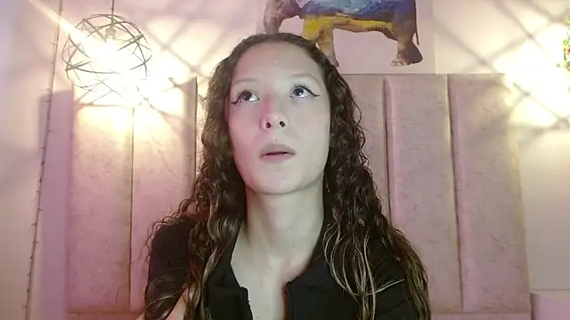 abbycutecs online show from September 23, 2025, 1:58 pm