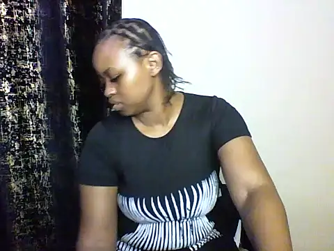 Snapshot of Candii_wet_ chatting on September 13, 2025, 6:29 pm Candii wet  online show from September 13, 2025, 6:29 pm