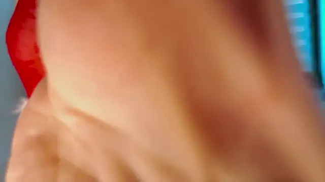 Snapshot of MiaRouge chatting on December 24, 2024, 6:22 am MiaRouge online show from December 24, 2024, 6:22 am