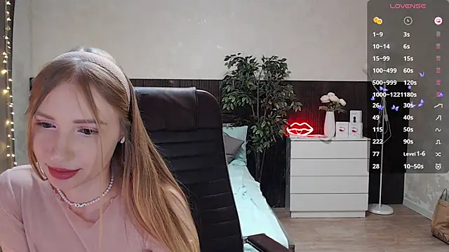 Snapshot of Cutie_Annie chatting on January 8, 2025, 5:16 am Cutie Annie online show from January 8, 2025, 5:16 am