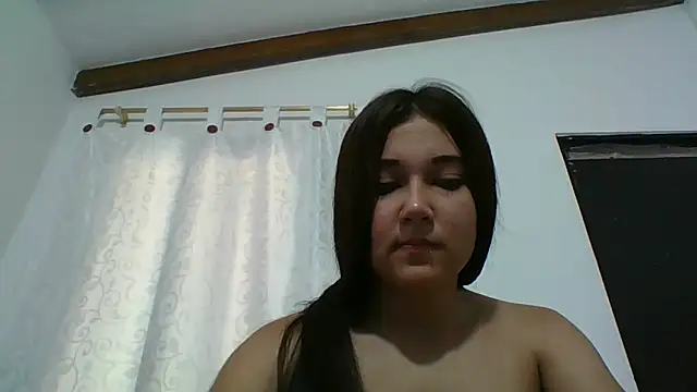Snapshot of mia_cooper_24 chatting on January 20, 2025, 6:32 pm mia cooper 24 online show from January 20, 2025, 6:32 pm
