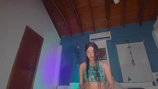 Snapshot of ariana-white- chatting on September 20, 2025, 1:28 am ariana-white- online show from September 20, 2025, 1:28 am