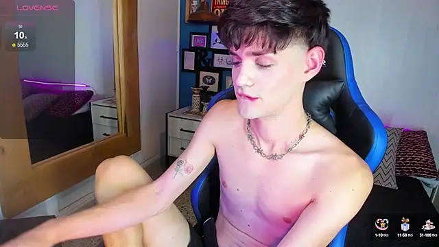 Snapshot of VladHellsing4 chatting on February 21, 2025, 5:53 pm VladHellsing4 online show from February 21, 2025, 5:53 pm