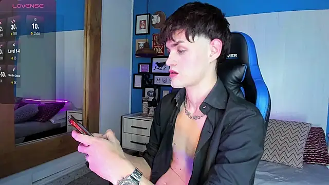 Snapshot of VladHellsing4 chatting on March 1, 2025, 4:00 pm VladHellsing4 online show from March 1, 2025, 4:00 pm