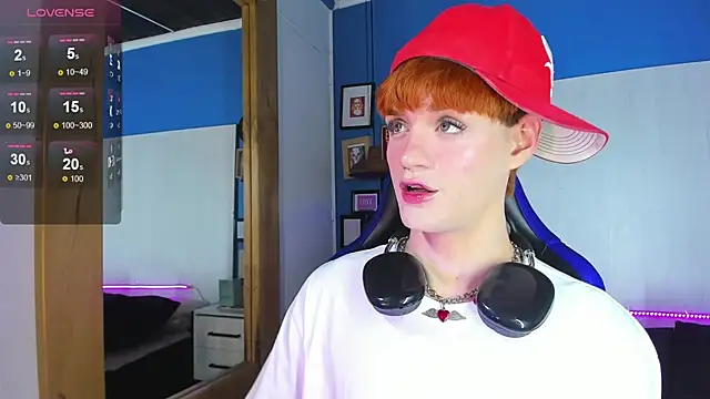 Snapshot of VladHellsing4 chatting on September 25, 2025, 2:21 pm VladHellsing4 online show from September 25, 2025, 2:21 pm