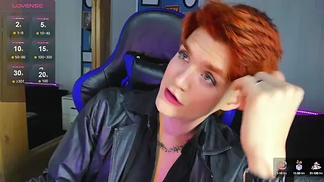 Snapshot of VladHellsing4 chatting on October 2, 2025, 2:02 pm VladHellsing4 online show from October 2, 2025, 2:02 pm