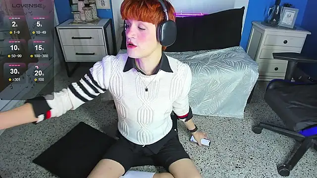 Snapshot of VladHellsing4 chatting on October 4, 2025, 2:15 pm VladHellsing4 online show from October 4, 2025, 2:15 pm