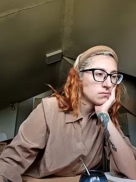 Snapshot of Afrania chatting on February 21, 2025, 4:37 pm Afrania online show from February 21, 2025, 4:37 pm