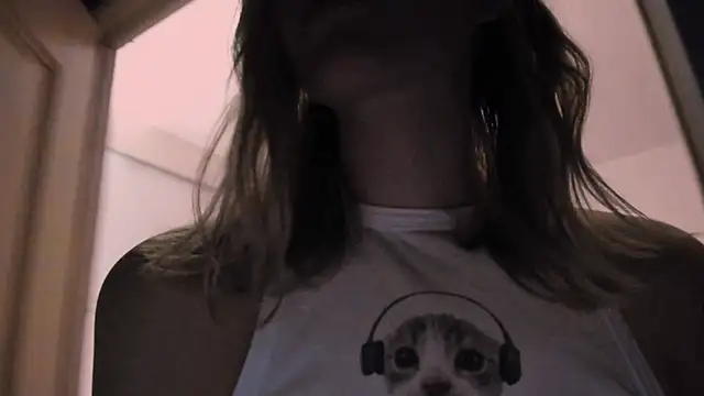 Snapshot of MiaDavis21 chatting on February 6, 2025, 9:06 pm MiaDavis21 online show from February 6, 2025, 9:06 pm