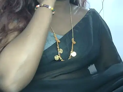 Hot akshara online show from September 27, 2025, 2:33 pm