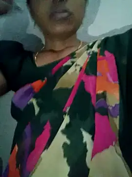 Snapshot of Gautami-telugu chatting on September 13, 2025, 9:53 am Gautami-telugu online show from September 13, 2025, 9:53 am