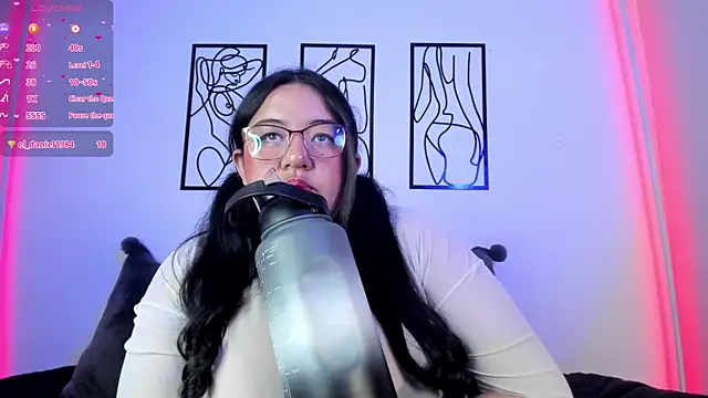 Snapshot of RubyPirsso18 chatting on February 18, 2025, 10:14 pm RubyPirsso18 online show from February 18, 2025, 10:14 pm