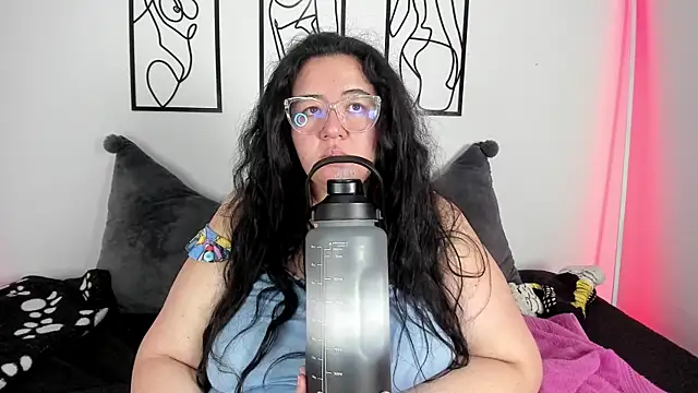 Snapshot of RubyPirsso18 chatting on September 15, 2025, 7:03 pm RubyPirsso18 online show from September 15, 2025, 7:03 pm