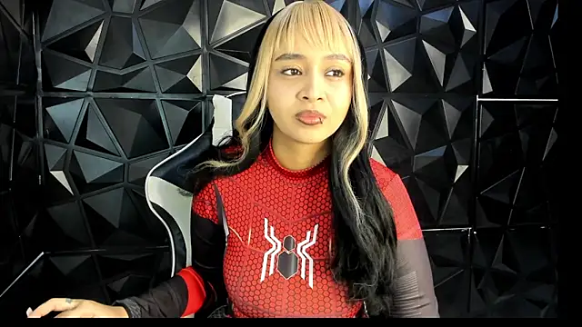 Snapshot of HelueHorny13 chatting on October 27, 2025, 6:17 am HelueHorny13 online show from October 27, 2025, 6:17 am