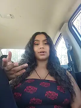 cinnaminnie online show from March 2, 2025, 5:36 pm