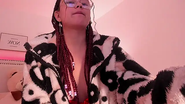 Snapshot of Eva_lenox chatting on January 7, 2025, 5:42 pm Eva lenox online show from January 7, 2025, 5:42 pm