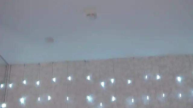 Evapeach  online show from January 18, 2025, 9:55 pm